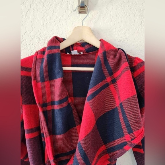 Favlux Red Buffalo Belted Cardigan Size Med - Picture 3 of 7